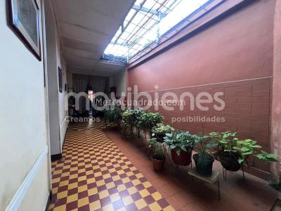 Casa de 4 alcobas en venta en Prado, Medellín, 380 m² · foto 6 de 15