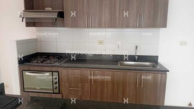 Apartamento de 2 alcobas en arriendo en Los Colegios, Rionegro, 79 m² · foto 2 de 13
