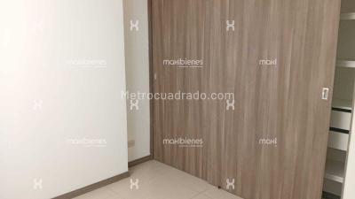 Apartamento de 2 alcobas en arriendo en Los Colegios, Rionegro, 79 m² · foto 6 de 13