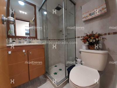 Apartamento en arriendo en Castropol, Medellín · foto 10 de 15