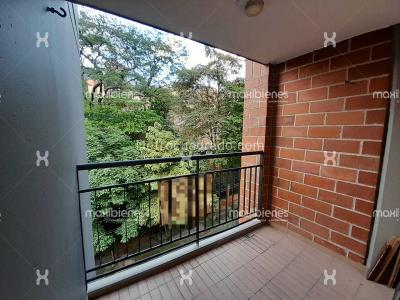 Apartamento en arriendo en Castropol, Medellín · foto 12 de 15