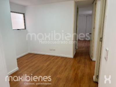 Apartamento de 3 alcobas en venta en Belen Loma De Los Bernal, Medellín, 80 m² · foto 2 de 20