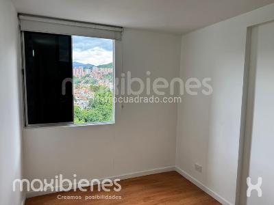 Apartamento de 3 alcobas en venta en Belen Loma De Los Bernal, Medellín, 80 m² · foto 9 de 20
