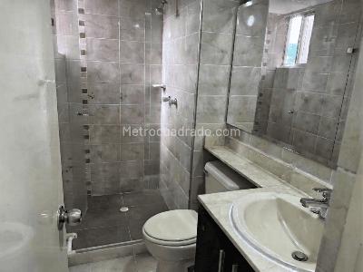 Apartamento de 3 alcobas en venta en Belen Loma De Los Bernal, Medellín, 80 m² · foto 11 de 20