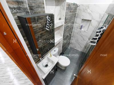 Apartamento de 3 alcobas en arriendo en Los Colores, Medellín, 90 m² · foto 13 de 16