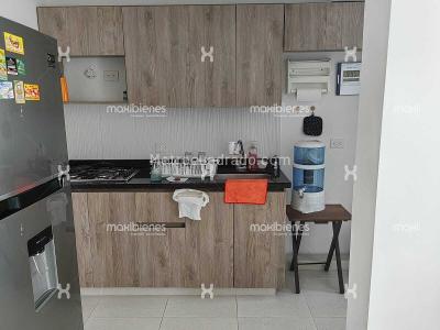 Apartamento de 3 alcobas en venta en Bucaros, Bello, 50 m² · foto 2 de 10