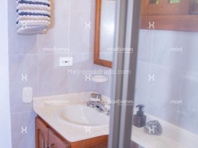 Casa de 4 alcobas en venta en La Catolica, Rionegro, 200 m² · foto 9 de 16