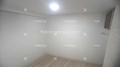 Apartamento de 2 alcobas en venta en Amazonia, Bello, 54 m² · foto 6 de 7