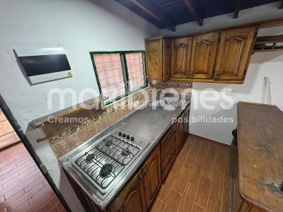 Apartaestudio en arriendo en La Floresta, Medellín, 35 m² · foto 4 de 6