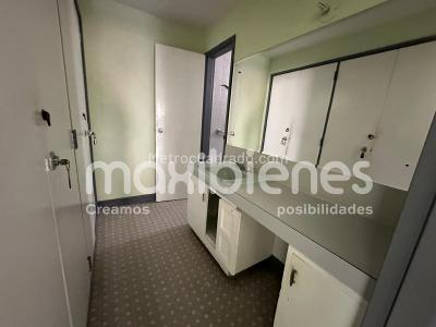 Apartamento de 3 alcobas en venta en La Candelaria, Medellín, 160 m² · foto 8 de 15