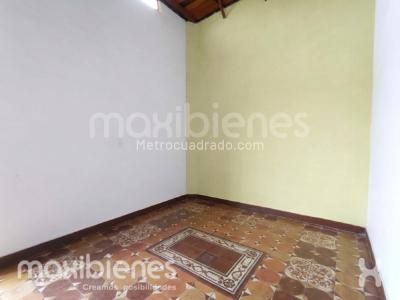 Casa de 5 alcobas en venta en Belen San Bernardo, Medellín, 280 m² · foto 2 de 10