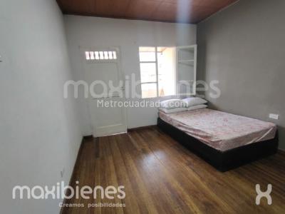Casa de 5 alcobas en venta en Belen San Bernardo, Medellín, 280 m² · foto 4 de 10