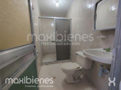 Casa de 5 alcobas en venta en Belen San Bernardo, Medellín, 280 m² · foto 8 de 10