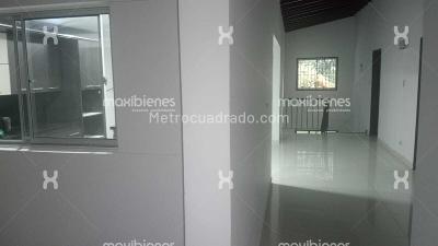 Casa de 3 alcobas en arriendo en El Velodromo, Medellín, 150 m² · foto 2 de 14