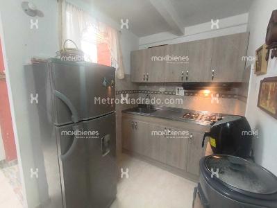 Apartamento en venta en Pajarito, Medellín · foto 4 de 10