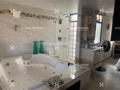 Apartamento de 3 alcobas en venta en Cabañas, Bello, 54 m² · foto 9 de 12