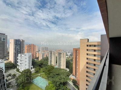 Apartamento de 3 alcobas en arriendo en Los Balsos, Medellín, 80 m² · foto 5 de 17
