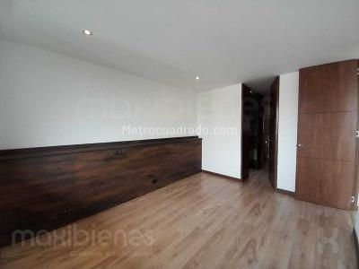 Apartamento de 3 alcobas en arriendo en Los Balsos, Medellín, 80 m² · foto 10 de 17