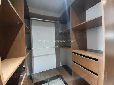 Apartamento de 3 alcobas en arriendo en Los Balsos, Medellín, 80 m² · foto 12 de 17
