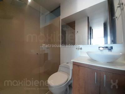 Apartamento de 3 alcobas en arriendo en Los Balsos, Medellín, 80 m² · foto 13 de 17