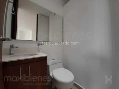 Apartamento de 3 alcobas en arriendo en Los Balsos, Medellín, 80 m² · foto 16 de 17
