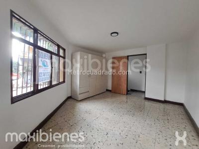 Casa de 4 alcobas en venta en Boston, Medellín, 130 m² · foto 3 de 20
