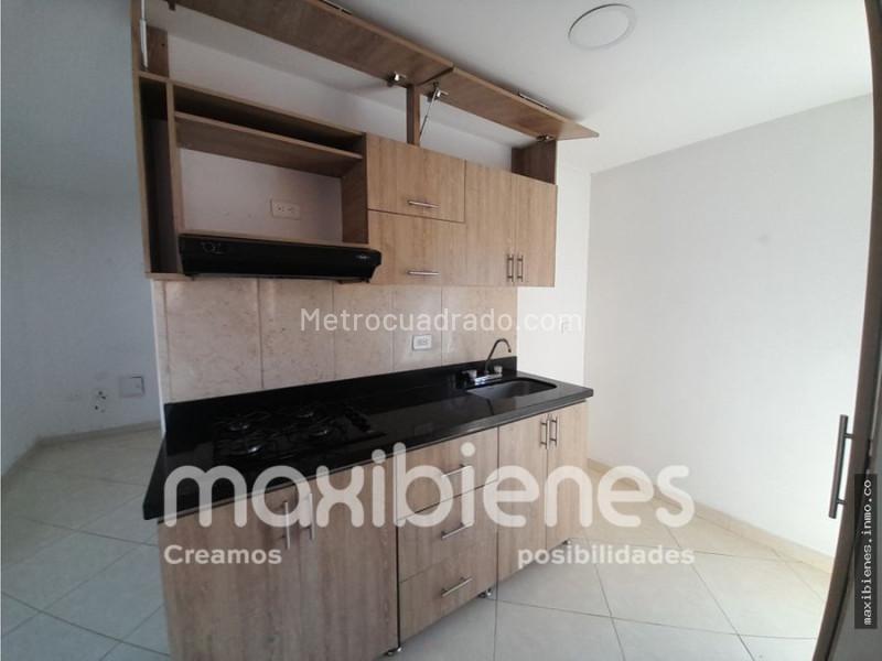 3BR Apartment in Niquia (55 m²) - 2