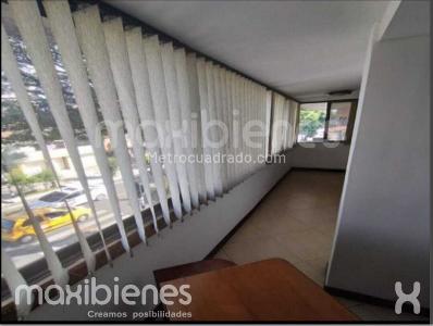 Apartamento en venta en La Floresta, Medellín · foto 2 de 16