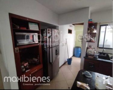Apartamento en venta en La Floresta, Medellín · foto 5 de 16