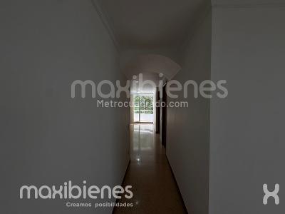 Apartamento de 3 alcobas en arriendo en Los Balsos, Medellín, 147 m² · foto 8 de 20