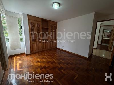 Apartamento de 3 alcobas en arriendo en Los Balsos, Medellín, 147 m² · foto 9 de 20