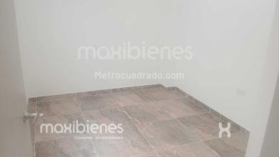Casa de 5 alcobas en arriendo en El Velodromo, Medellín, 200 m² · foto 3 de 20