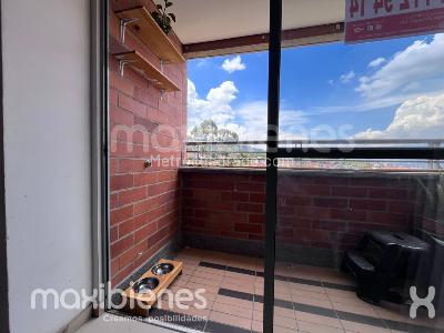 Apartamento en venta en Fatima, Itagüí · foto 3 de 9