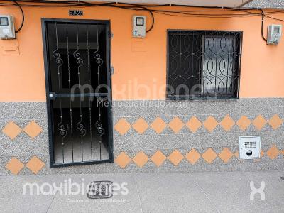 Casa de 3 alcobas en venta en Caicedo, Medellín, 108 m² · foto 13 de 14