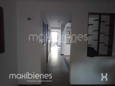 Casa de 3 alcobas en venta en Caicedo, Medellín, 108 m² · foto 3 de 14