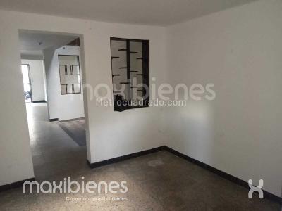 Casa de 3 alcobas en venta en Caicedo, Medellín, 108 m² · foto 4 de 14