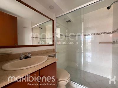 Apartamento en arriendo en El Poblado, Medellín · foto 14 de 17