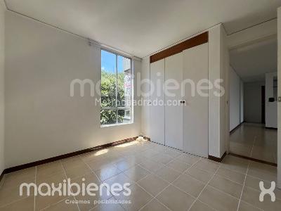 Apartamento de 3 alcobas en arriendo en Castropol, Medellín, 75 m² · foto 7 de 10