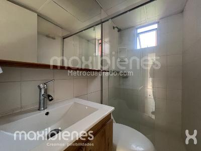 Apartamento de 3 alcobas en arriendo en Castropol, Medellín, 75 m² · foto 9 de 10