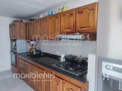 Casa de 3 alcobas en venta en El Porvenir, Rionegro, 134 m² · foto 2 de 9