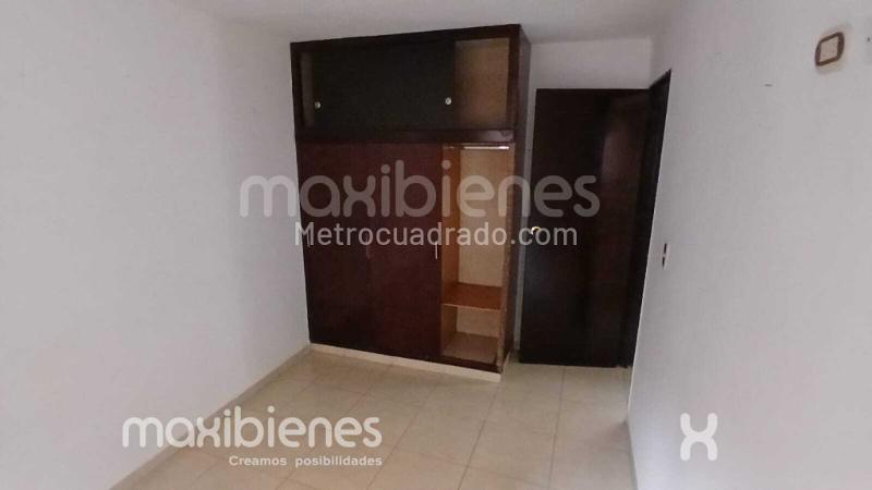 2BR Apartment in Centro (75 m²) - 4