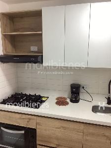 Apartaestudio en venta en La Candelaria, Medellín, 30 m² · foto 2 de 18