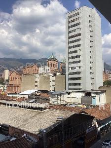 Apartaestudio en venta en La Candelaria, Medellín, 30 m² · foto 10 de 18
