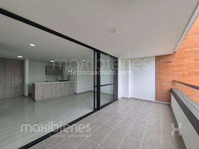 Apartamento de 3 alcobas en venta en San Antonio, Rionegro, 86 m² · foto 5 de 18
