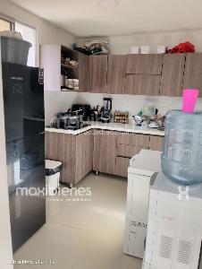 Casa de 4 alcobas en venta en Manrique Central 1, Medellín, 213 m² · foto 2 de 9