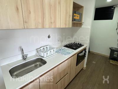 Apartamento de 3 alcobas en venta en San Antonio, Rionegro, 73 m² · foto 3 de 11