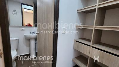 Apartamento de 3 alcobas en venta en Niquia, Bello, 76 m² · foto 8 de 10