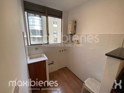 Apartamento de 4 alcobas en arriendo en Los Naranjos, Medellín, 140 m² · foto 13 de 13