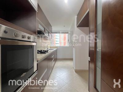 Apartamento de 3 alcobas en arriendo en Santa Maria De Los Angeles, Medellín, 130 m² · foto 2 de 18