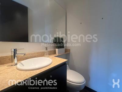 Apartamento en arriendo en El Tesoro, Medellín · foto 17 de 18